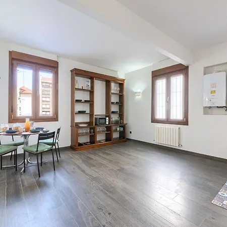 Museo Funicular Center By Next Stop Apartament Bilbao